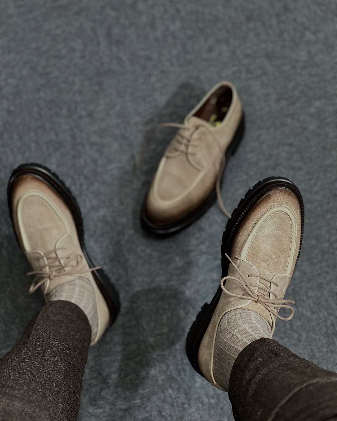 Men's suede lace-up loafers