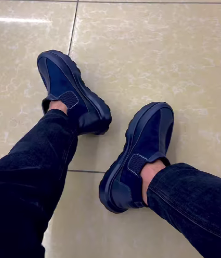 Men's casual slip-on shoes