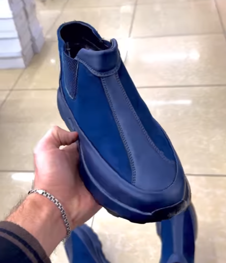 Men's casual slip-on shoes