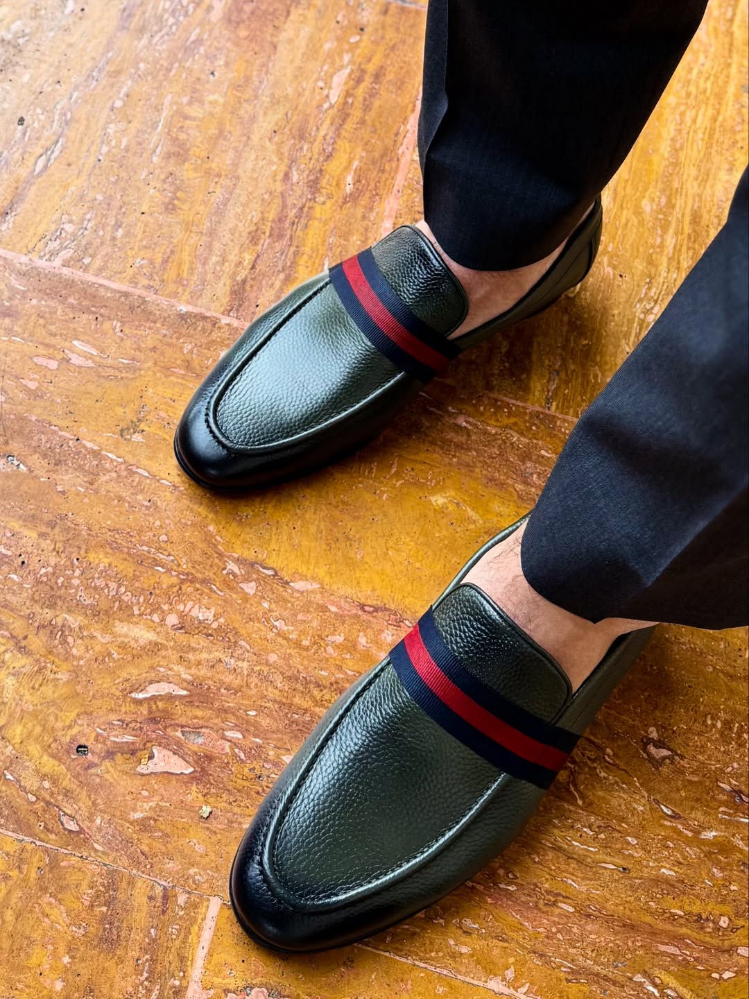 Men's soft leather shoes