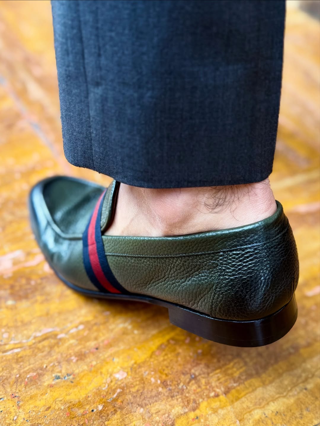 Men's soft leather shoes