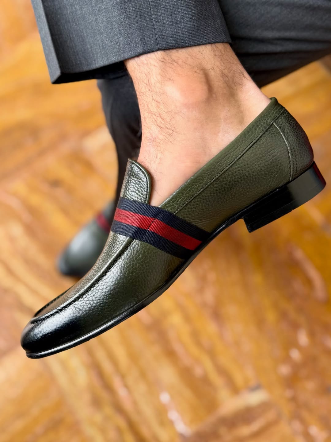 Men's soft leather shoes