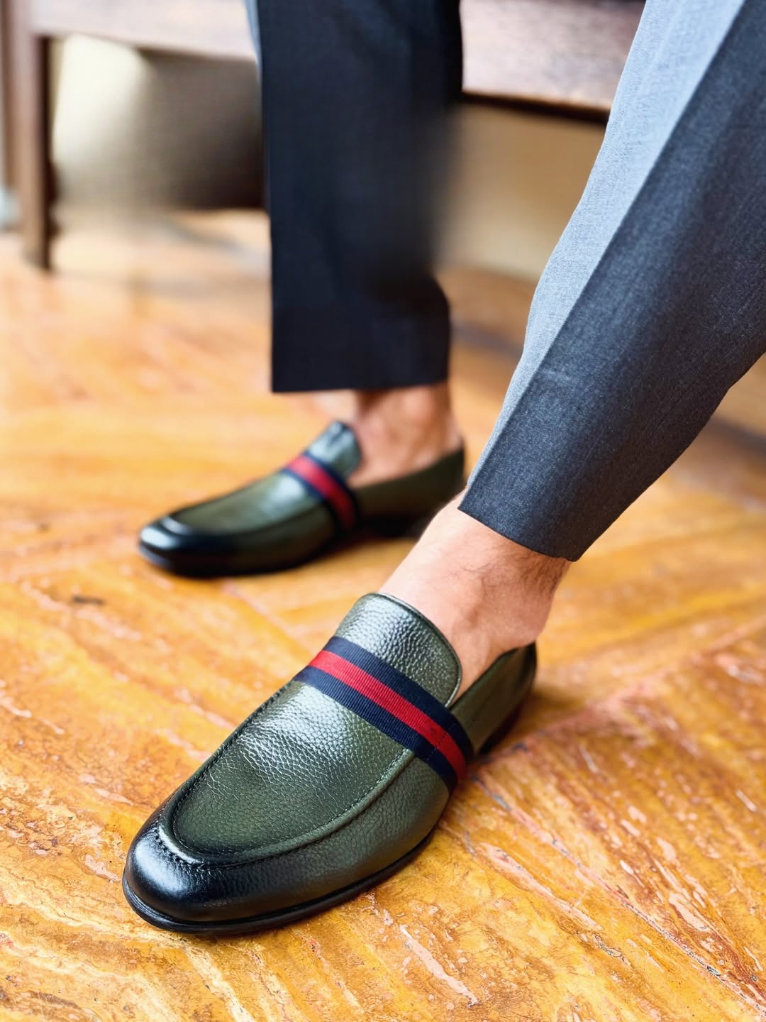 Men's soft leather shoes