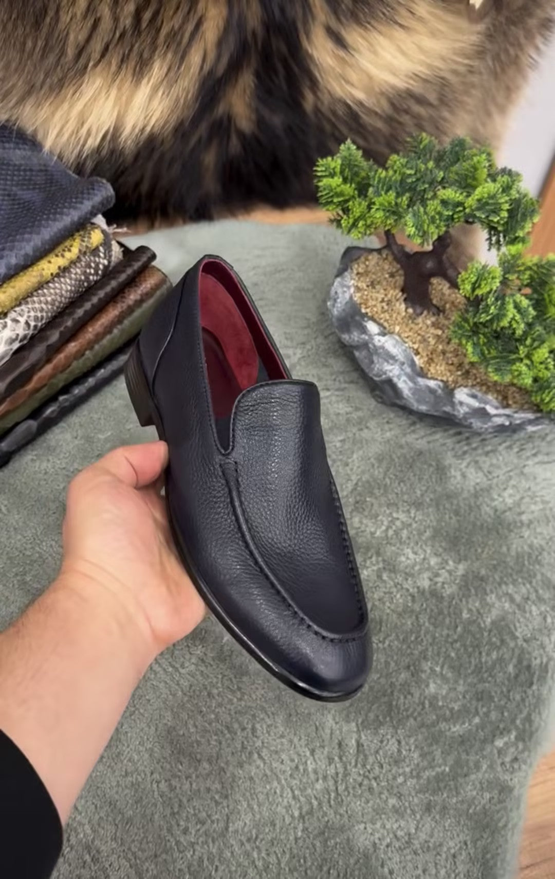 Men's red lining soft leather shoes