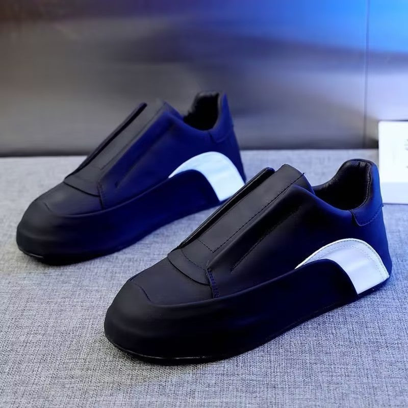 Men's casual and comfortable slip-on shoes