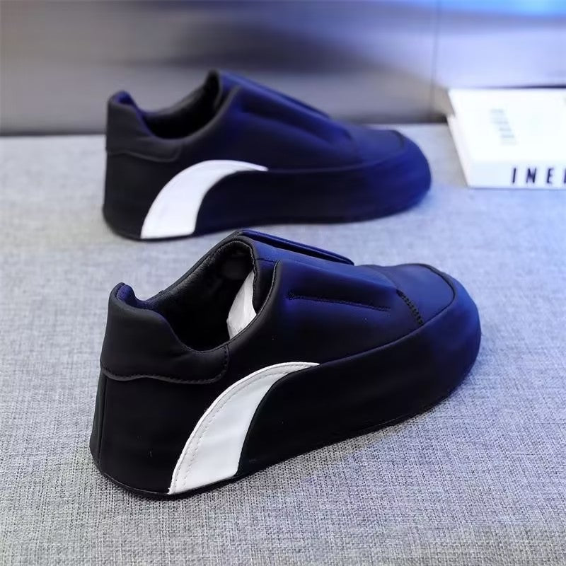 Men's casual and comfortable slip-on shoes