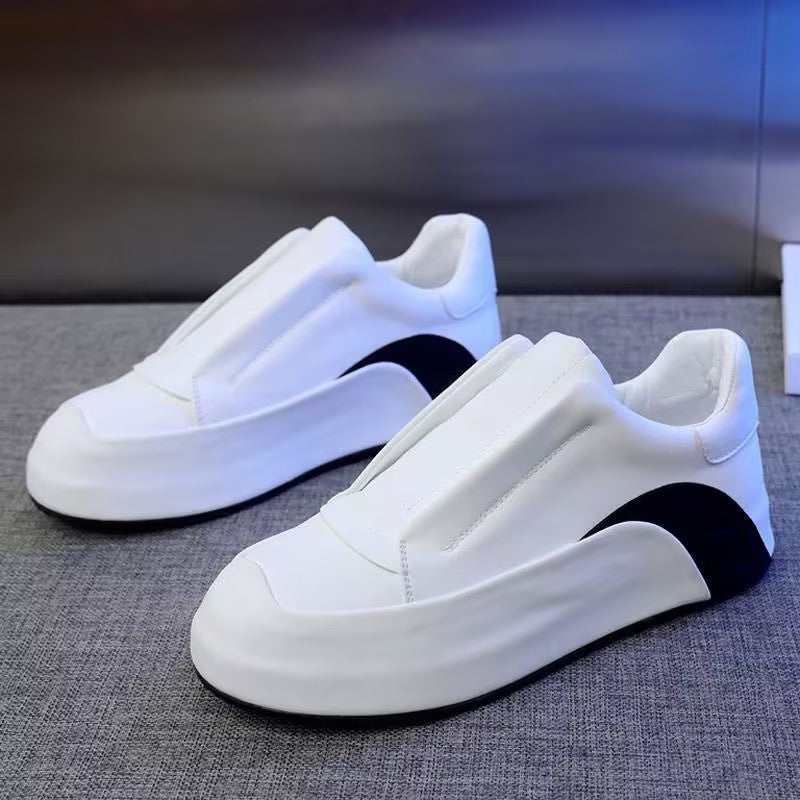 Men's casual and comfortable slip-on shoes