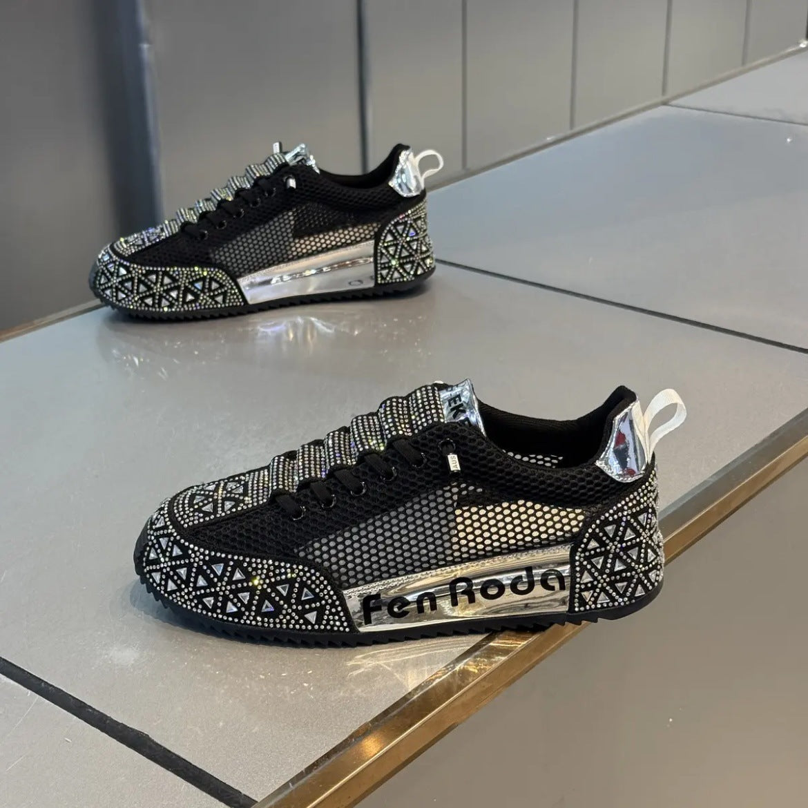 Men's rhinestone mesh slip-on shoes