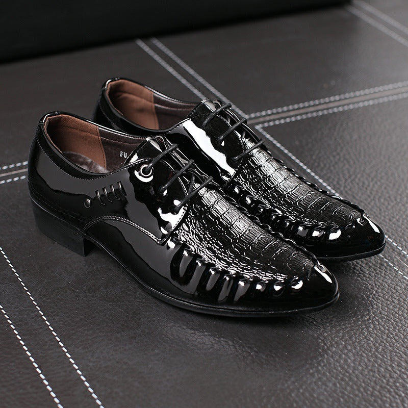 Men's glossy leather shoes