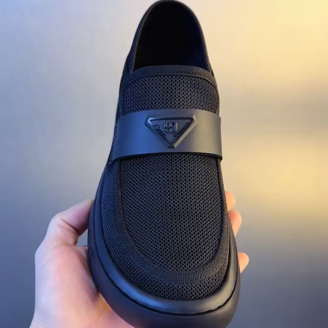 Men's casual slip-on shoes