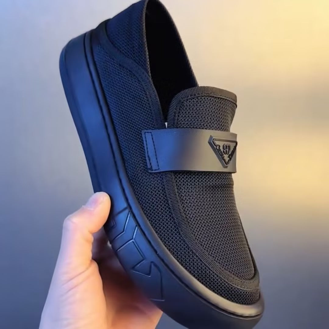 Men's casual slip-on shoes
