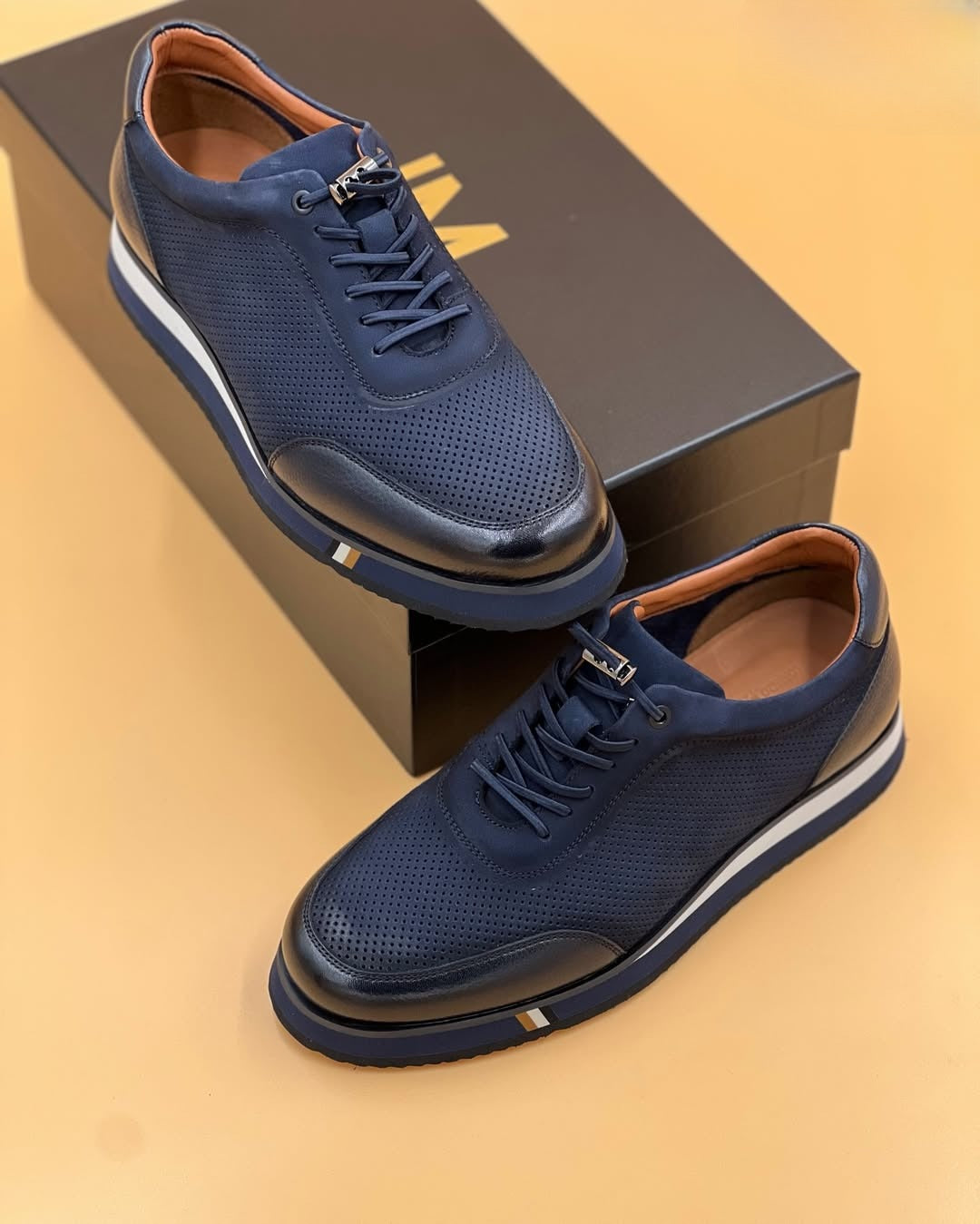 Men's casual and comfortable slip-on shoes