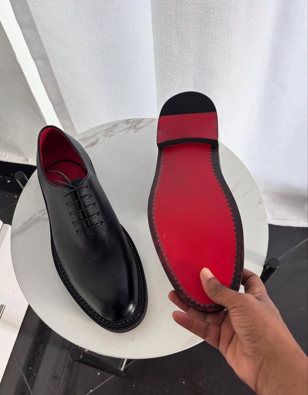 Men's red-soled textured leather shoes