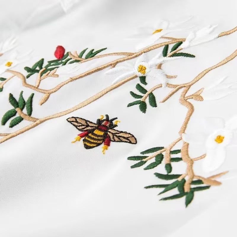 Men's exquisite embroidered shirt
