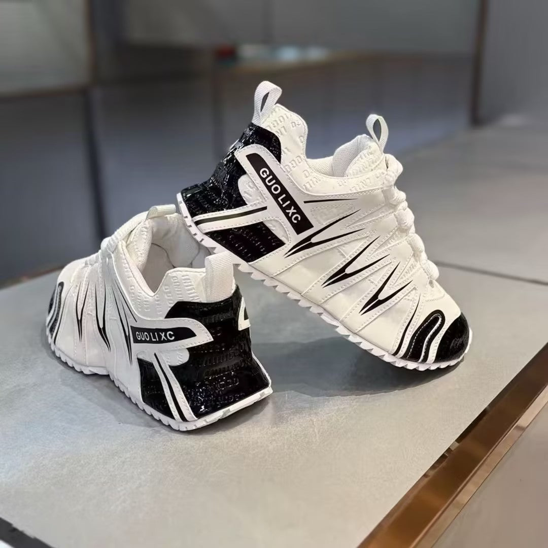 Men's casual and comfortable sports shoes