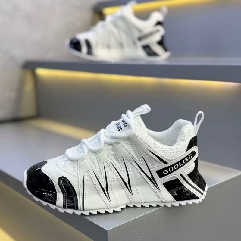Men's casual and comfortable sports shoes