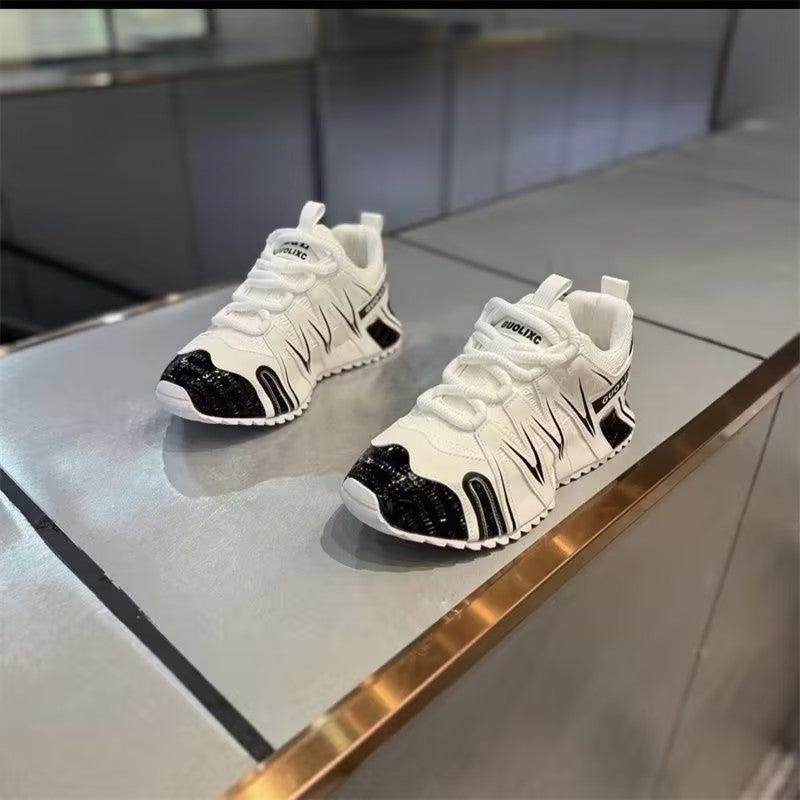 Men's casual and comfortable sports shoes