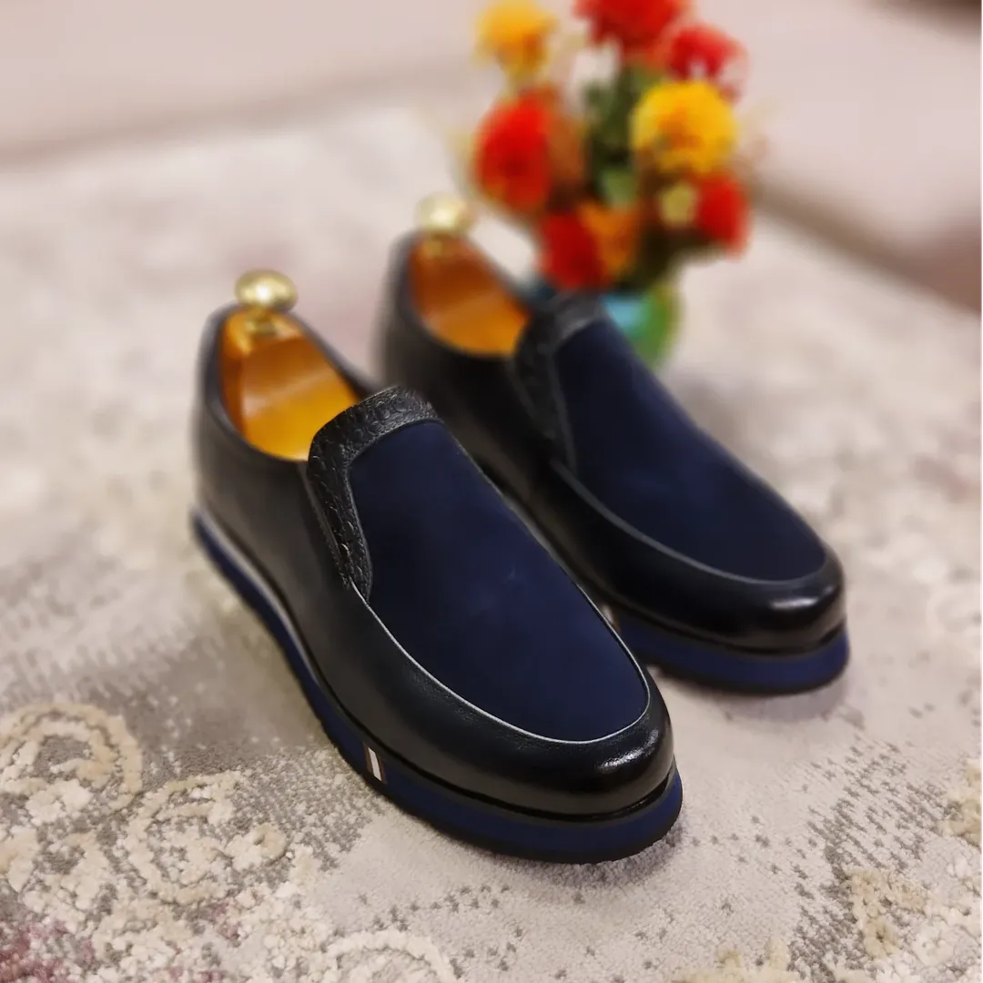 Men's casual and comfortable slip-on shoes